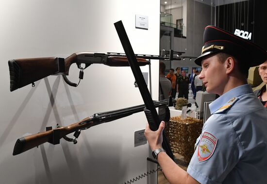 Открытие международного военно-технического форума "Армия-2019" 