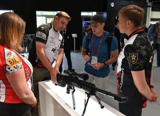 Открытие международного военно-технического форума "Армия-2019" 