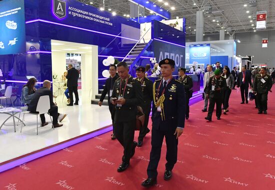 Открытие международного военно-технического форума "Армия-2019" 
