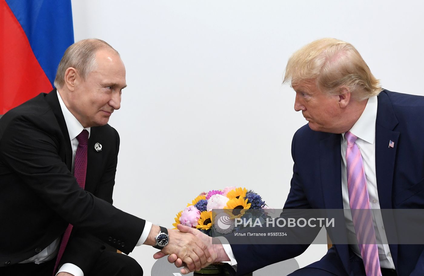 Рабочий визит президента РФ В. Путина в Японию для участия в саммите "Группы двадцати"
