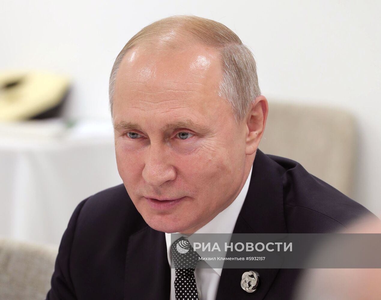 Рабочий визит президента РФ В. Путина в Японию для участия в саммите "Группы двадцати". День второй