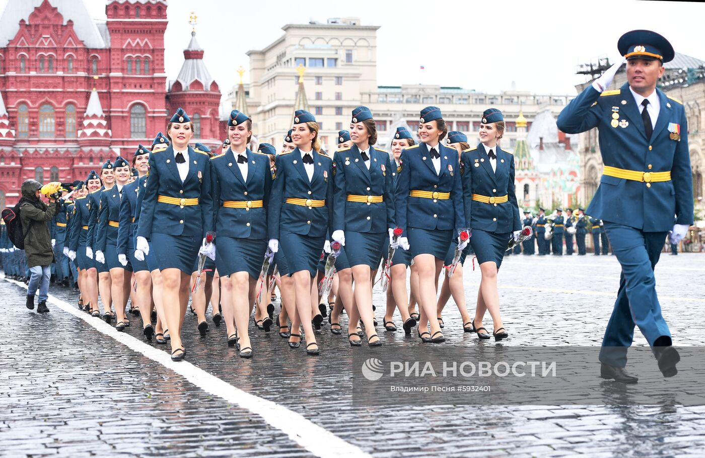 Выпуск курсантов вузов МЧС России на Красной площади | РИА Новости Медиабанк