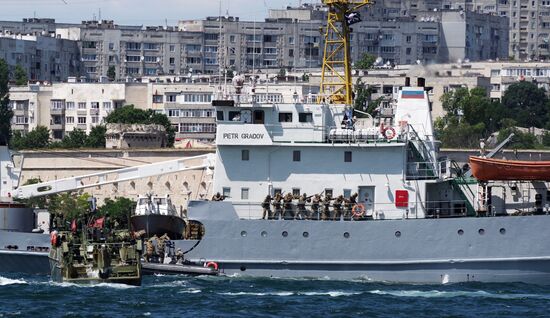 Международный военно-технический форум "Армия-2019" в Севастополе