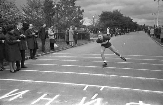 Конькобежец Александр Керченко