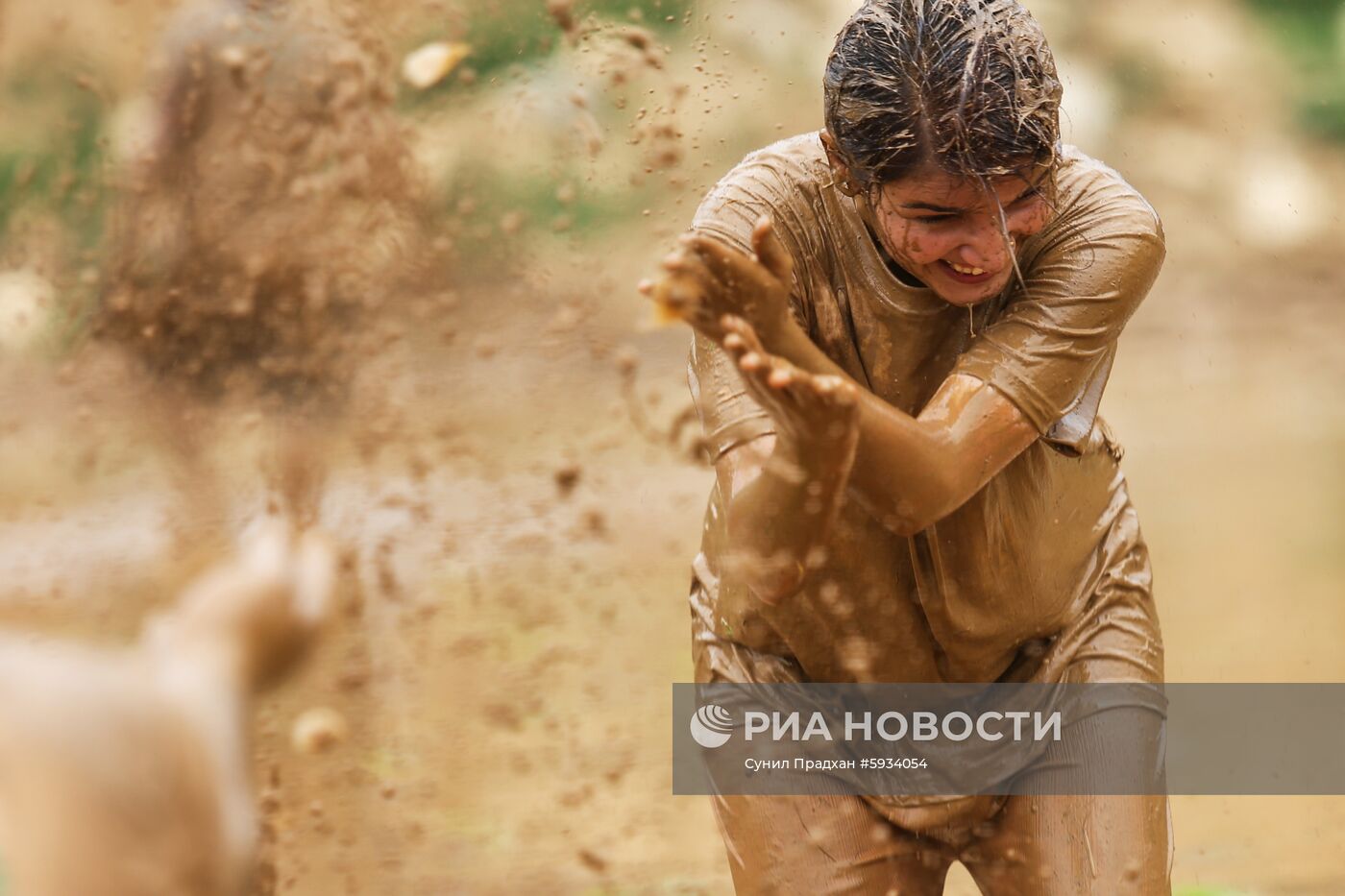 Праздник посадки риса Асар Пандра в Непале