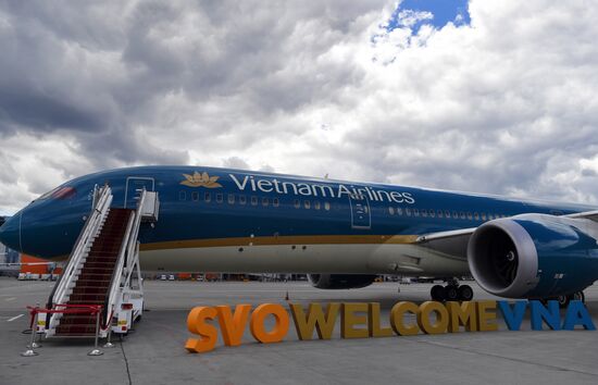 Встреча рейса авиакомпании Vietnam Airlines в аэропорту Шереметьево 