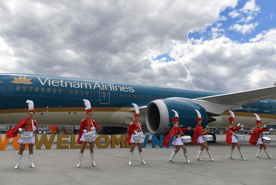Встреча рейса авиакомпании Vietnam Airlines в аэропорту Шереметьево 