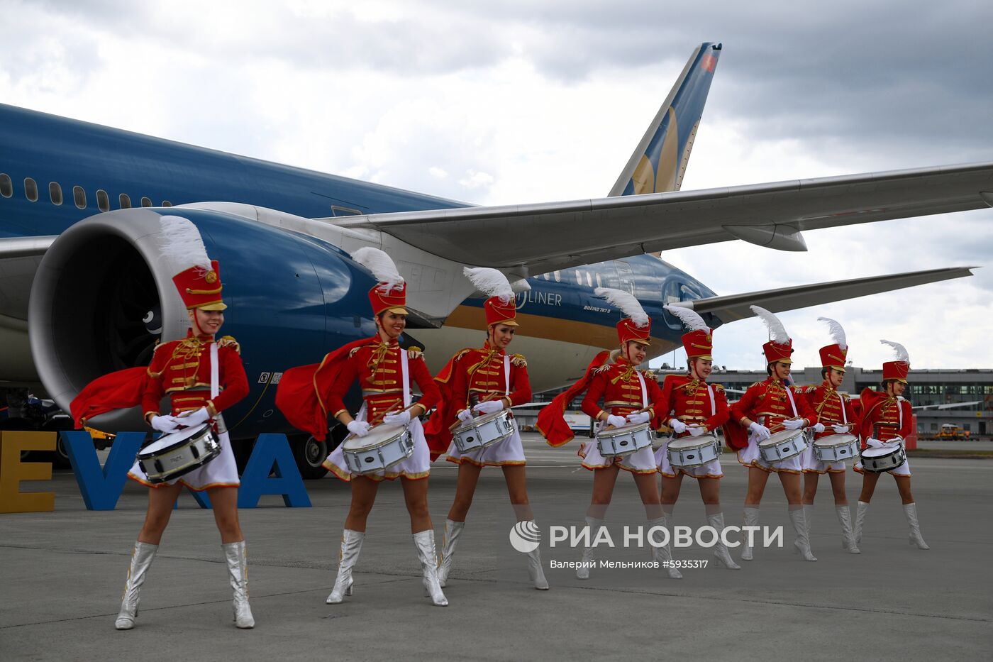 Встреча рейса авиакомпании Vietnam Airlines в аэропорту Шереметьево 