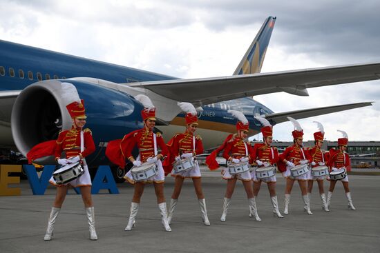 Встреча рейса авиакомпании Vietnam Airlines в аэропорту Шереметьево 