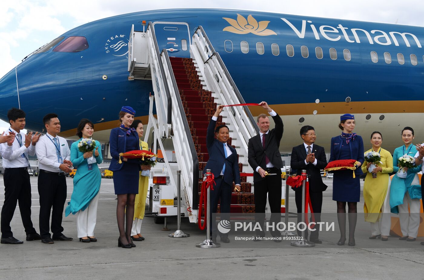 Встреча рейса авиакомпании Vietnam Airlines в аэропорту Шереметьево