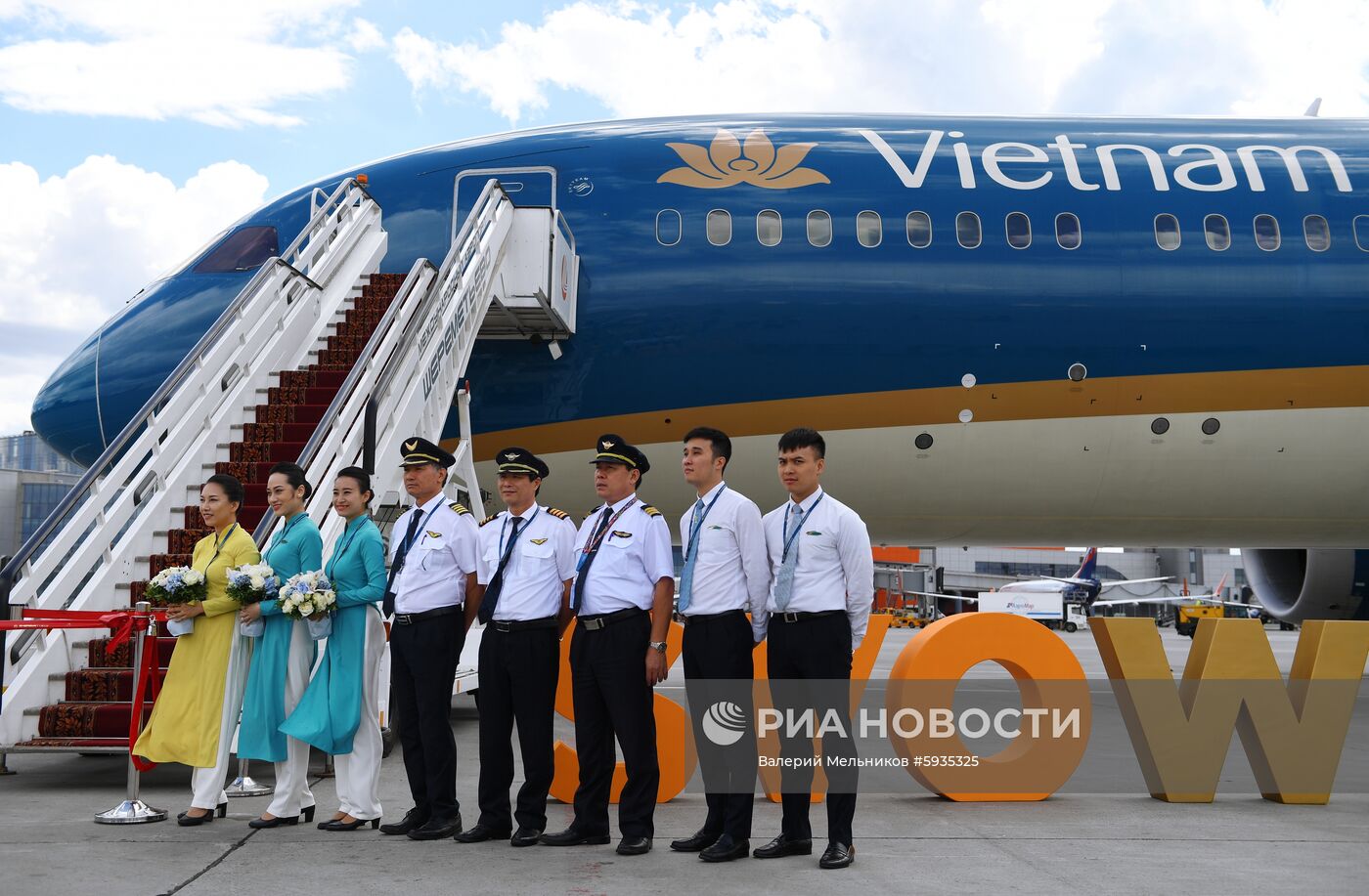 Встреча рейса авиакомпании Vietnam Airlines в аэропорту Шереметьево