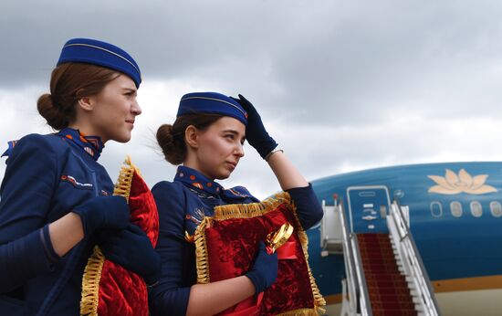 Встреча рейса авиакомпании Vietnam Airlines в аэропорту Шереметьево 