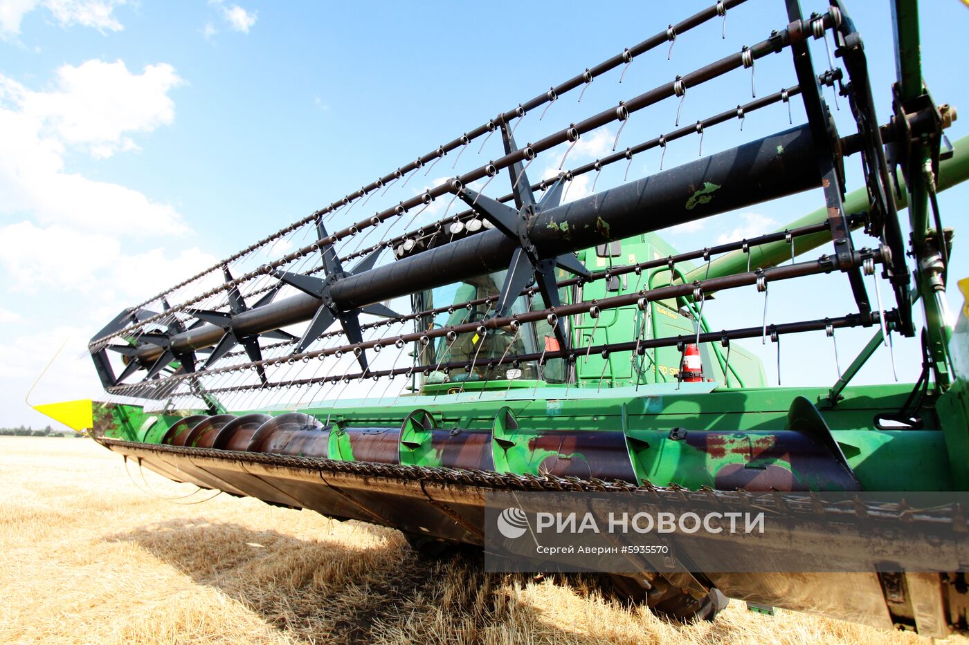 Уборка зерновых в Донецкой и Луганской областях