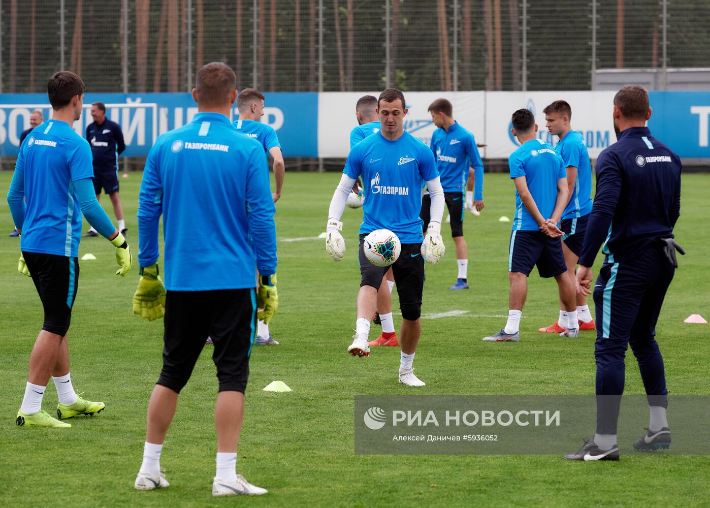 Футбол. Тренировка ФК "Зенит"