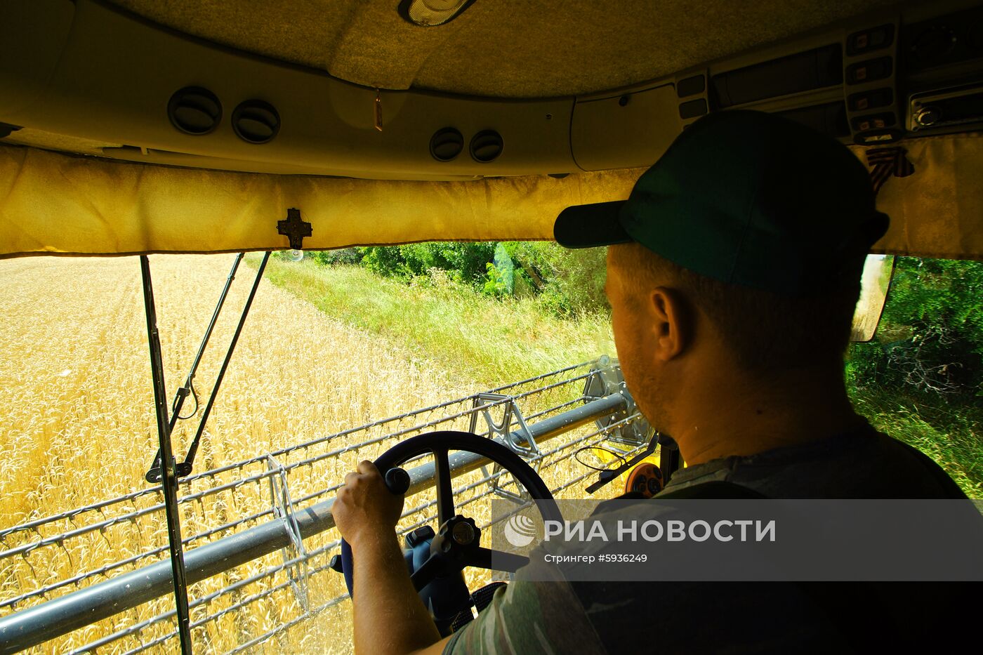 Уборка зерновых в Донецкой и Луганской областях 