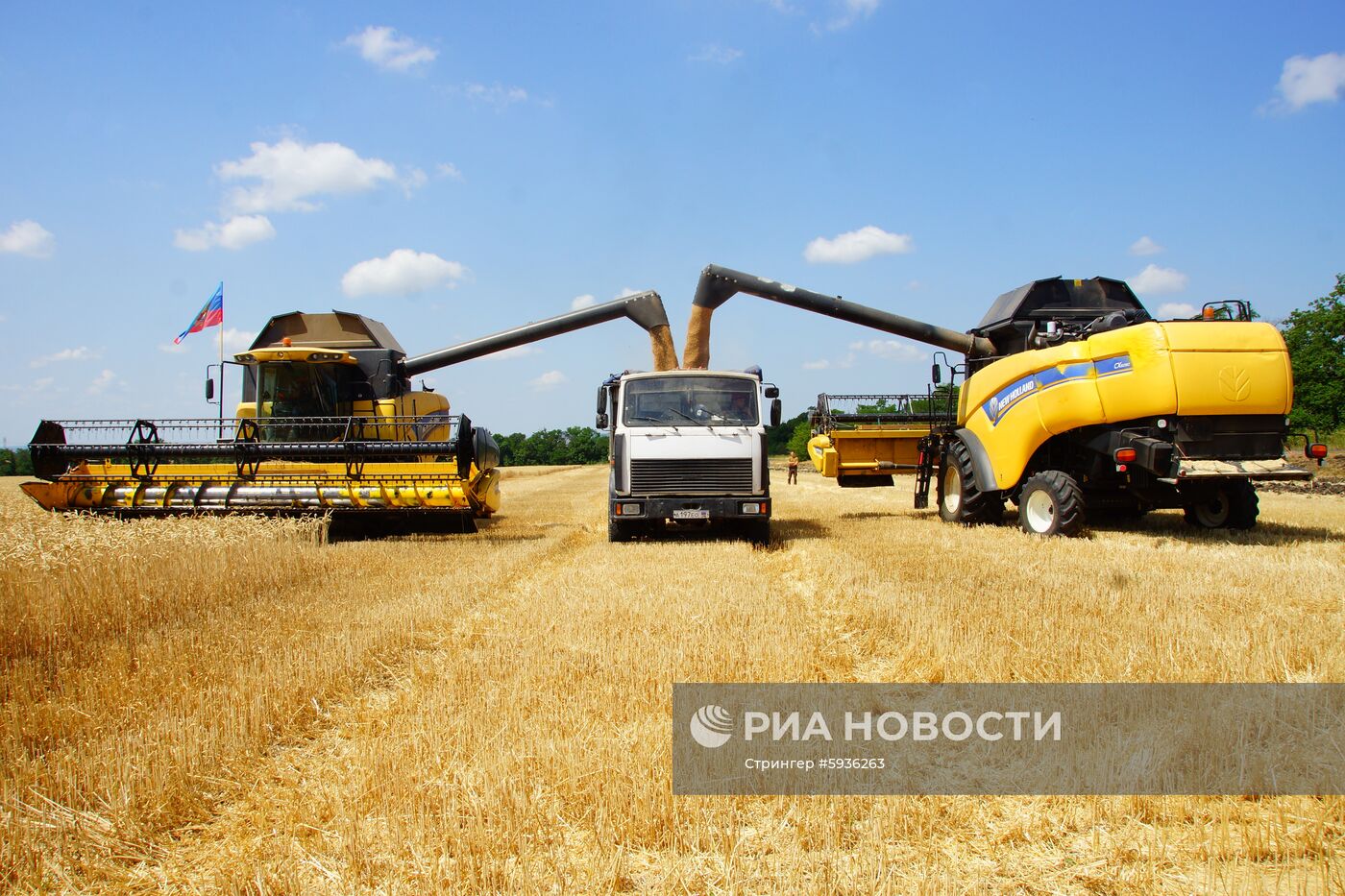 Уборка зерновых в Донецкой и Луганской областях