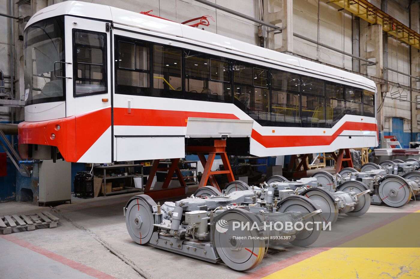 Презентация новых трамваев на заводе  "Уралтрансмаш"