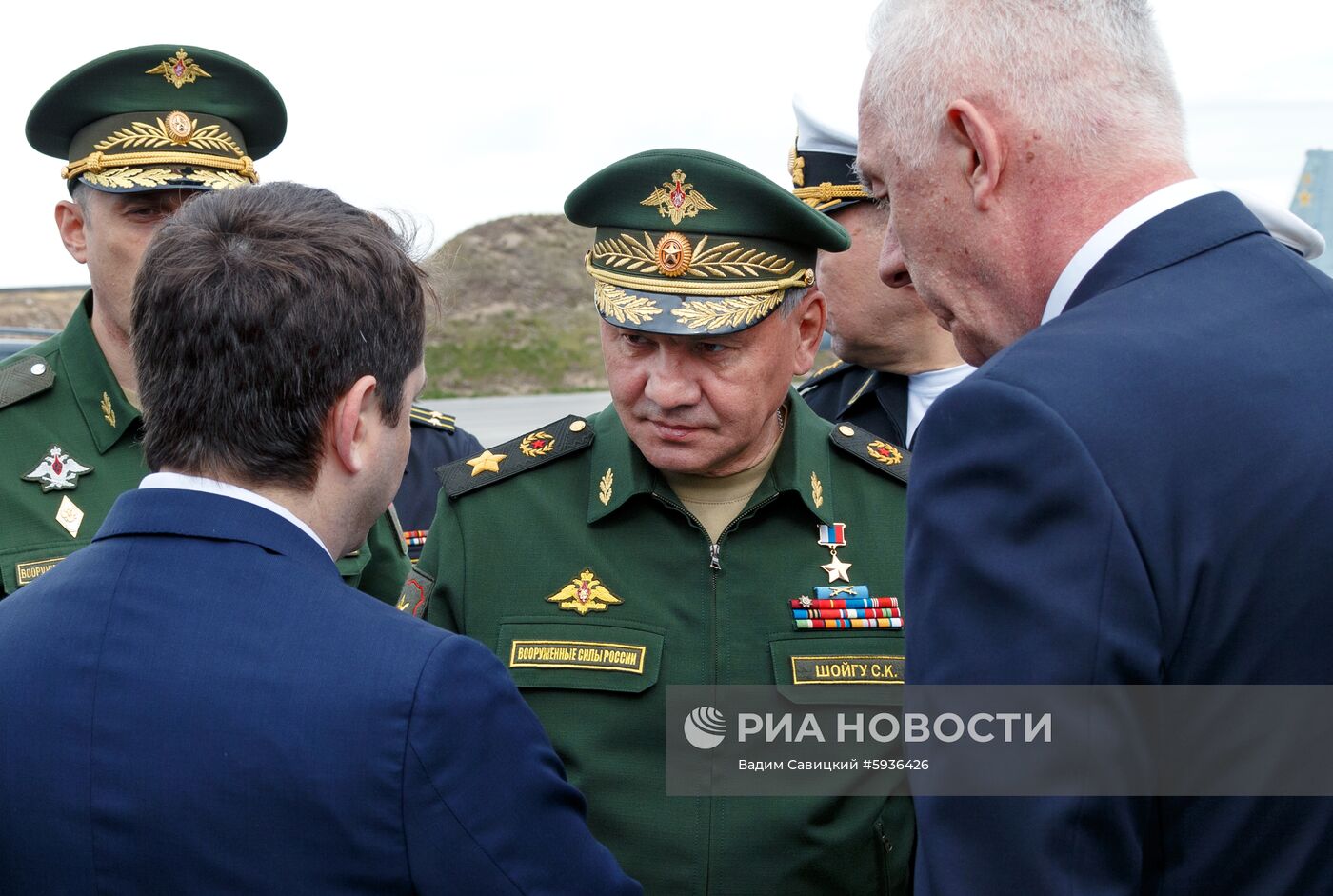 Министр обороны РФ С. Шойгу прибыл  в Североморск