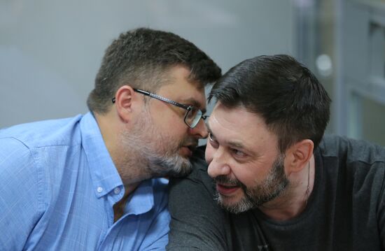 Заседание суда по делу журналиста К. Вышинского