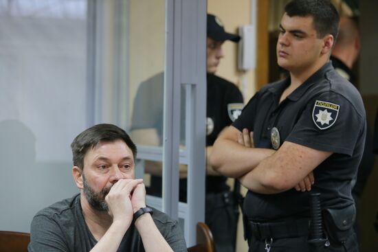 Заседание суда по делу журналиста К. Вышинского