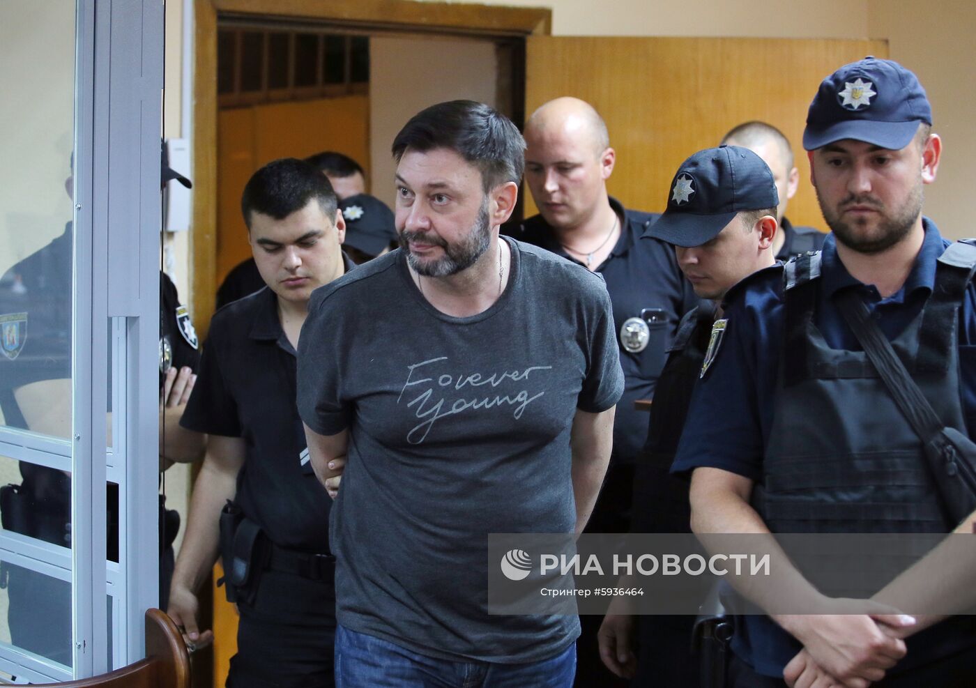 Заседание суда по делу журналиста К. Вышинского