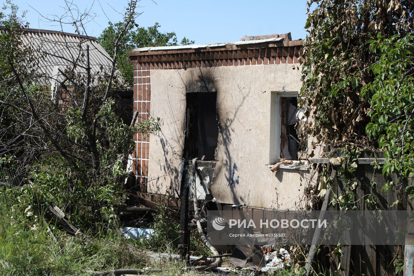 Последствия обстрела в Горловке