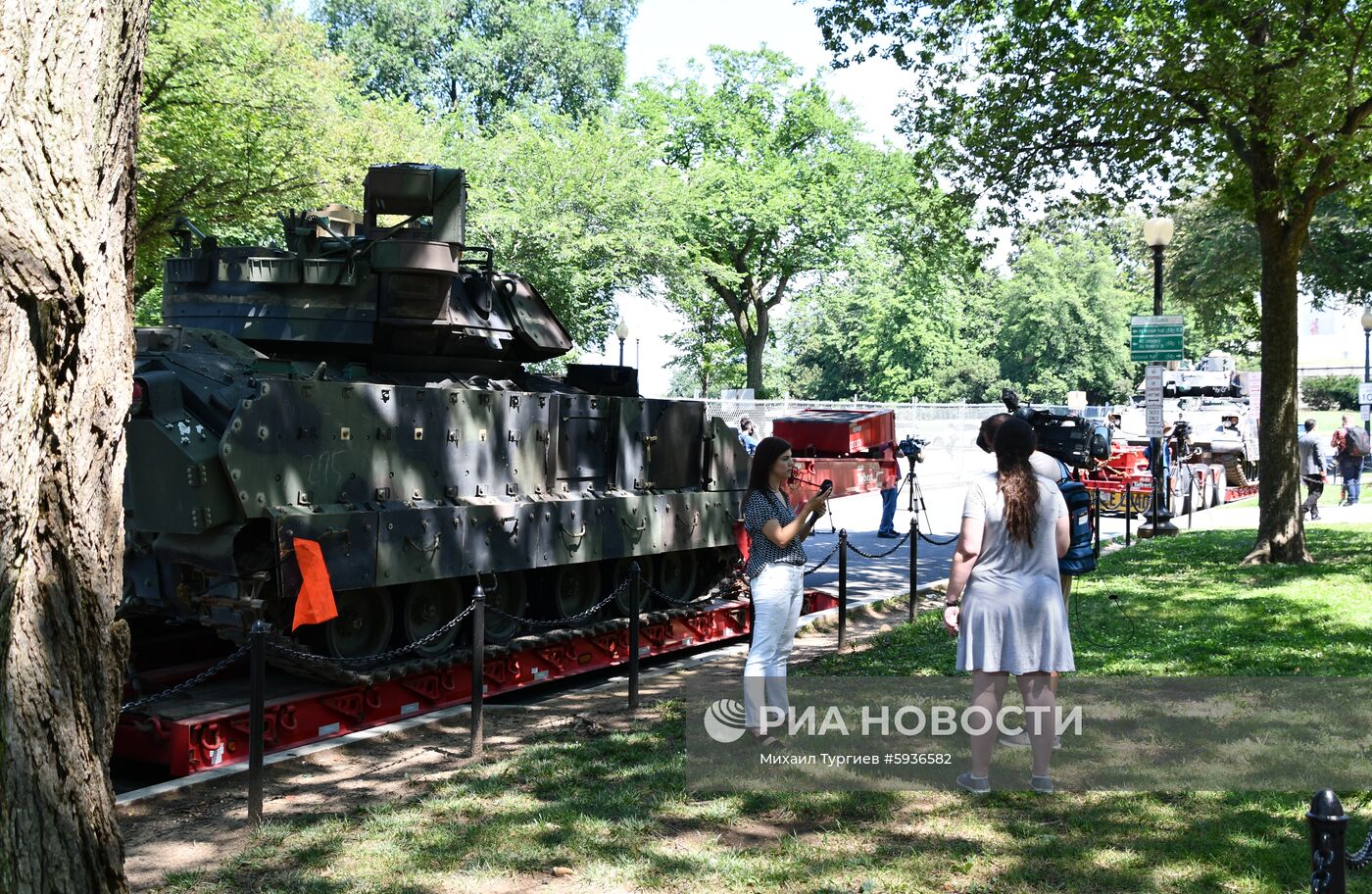 Подготовка к параду в честь Дня независимости в Вашингтоне