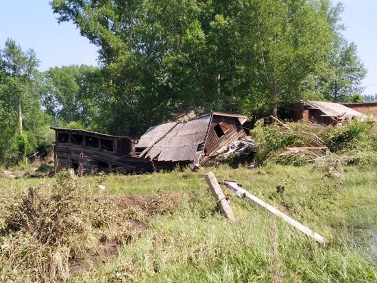 Ситуация в зоне подтопления в Иркутской области