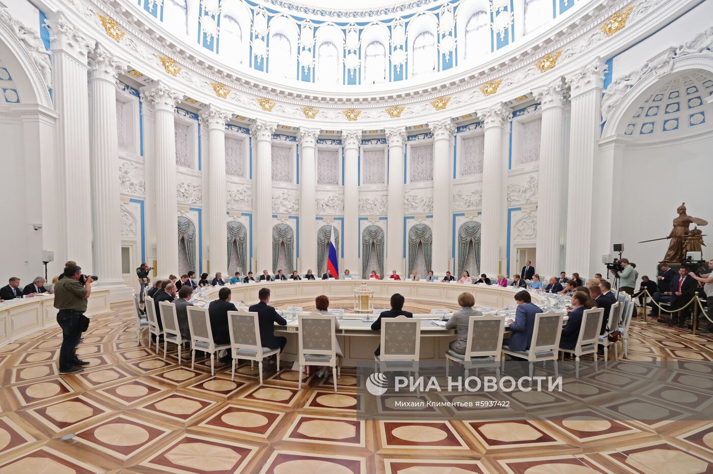 Заседание Совета при президенте РФ по реализации госполитики в сфере защиты детей