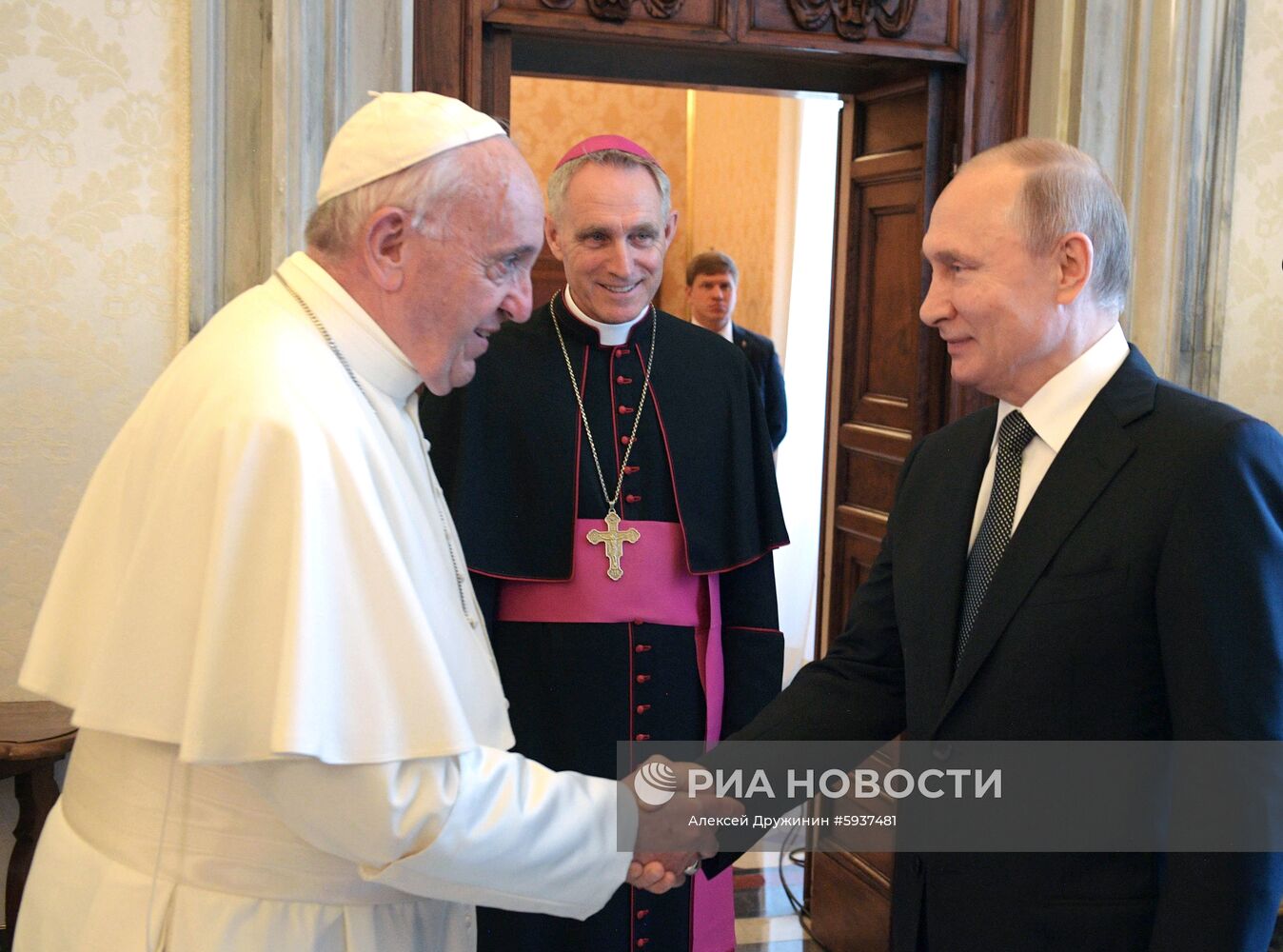 Визит президента РФ В. Путина в Ватикан