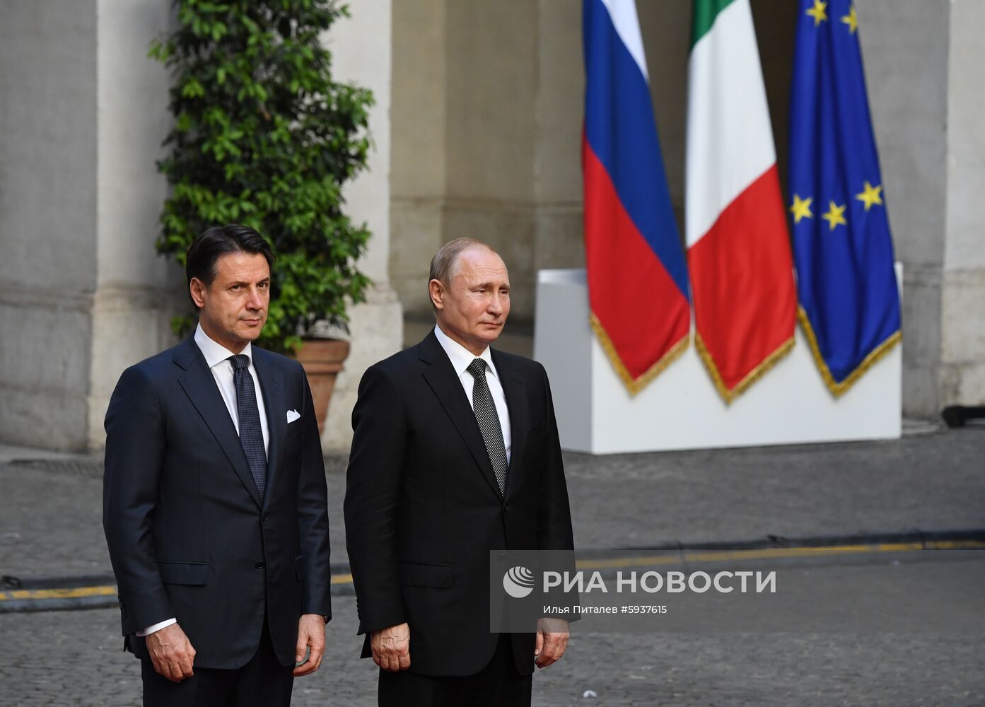 Официальный визит президента РФ В. Путина в Италию