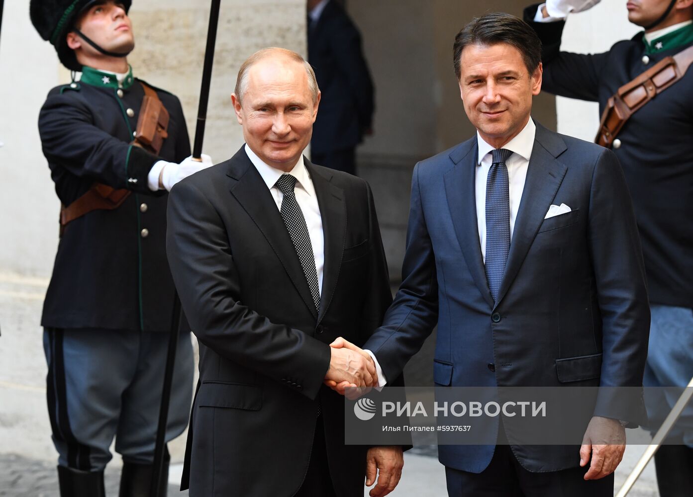 Официальный визит президента РФ В. Путина в Италию