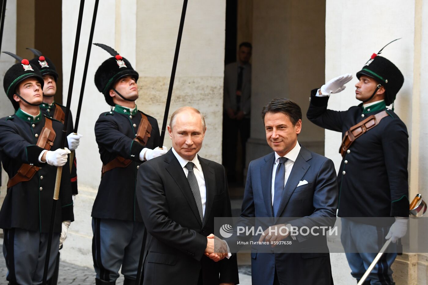 Официальный визит президента РФ В. Путина в Италию