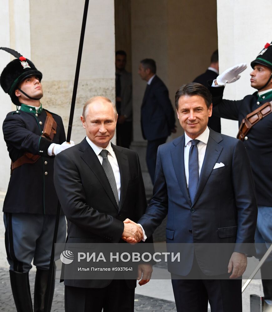 Официальный визит президента РФ В. Путина в Италию
