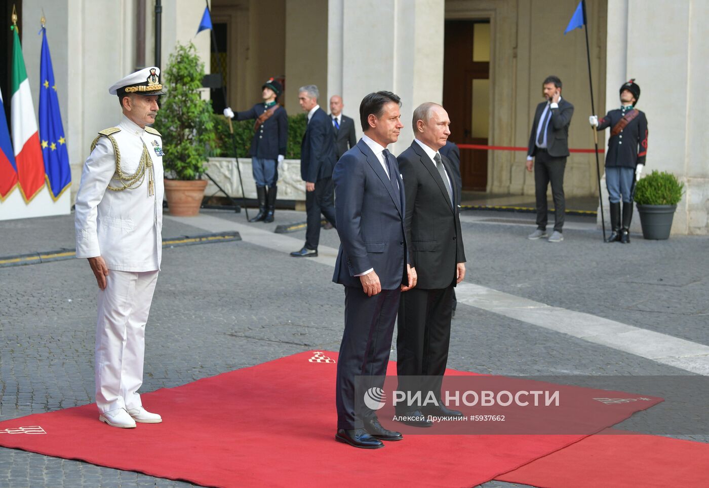 Официальный визит президента РФ В. Путина в Италию