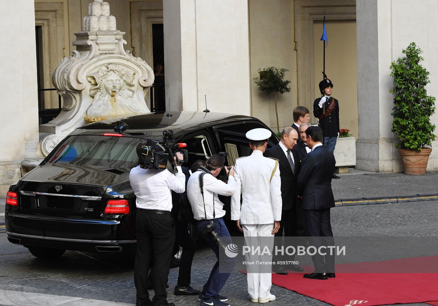 Официальный визит президента РФ В. Путина в Италию