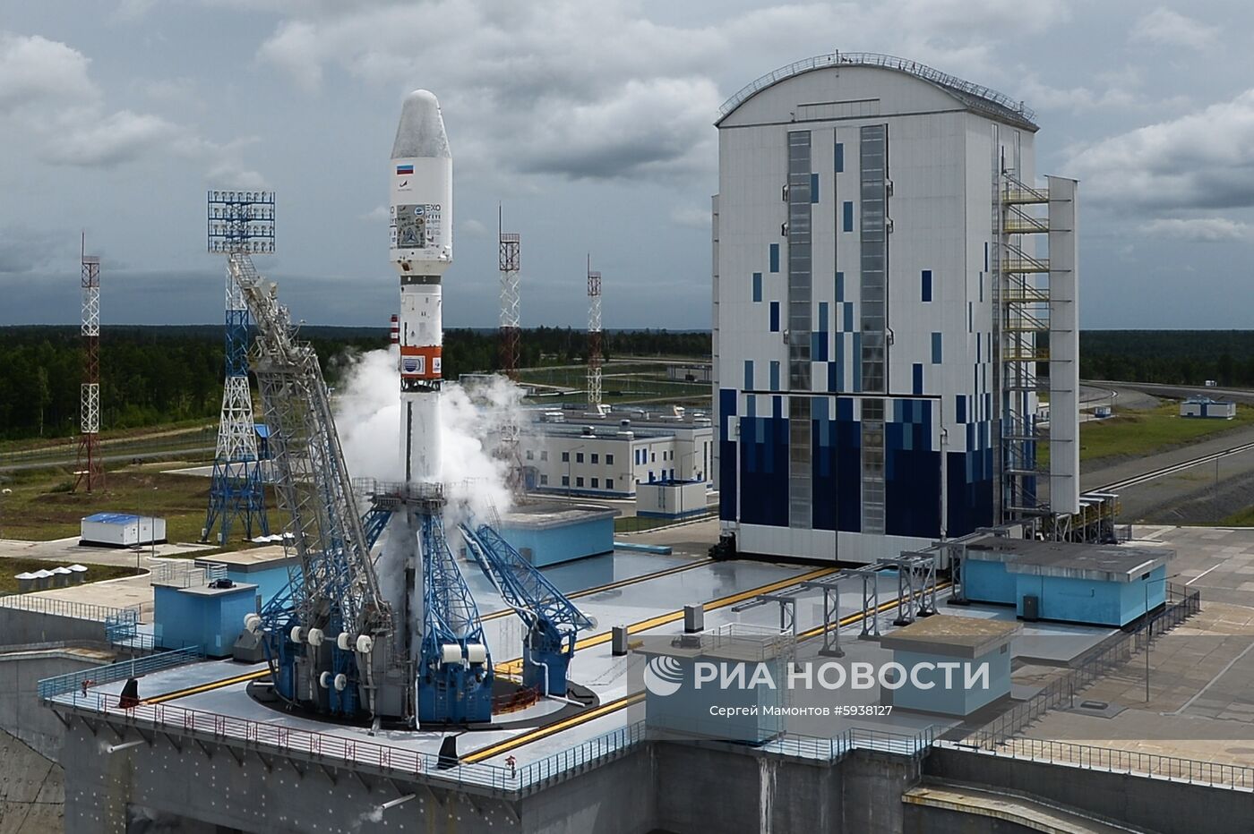 Пуск РН"Союз-2.1б" со спутником "Метеор-М" с космодрома Восточный
