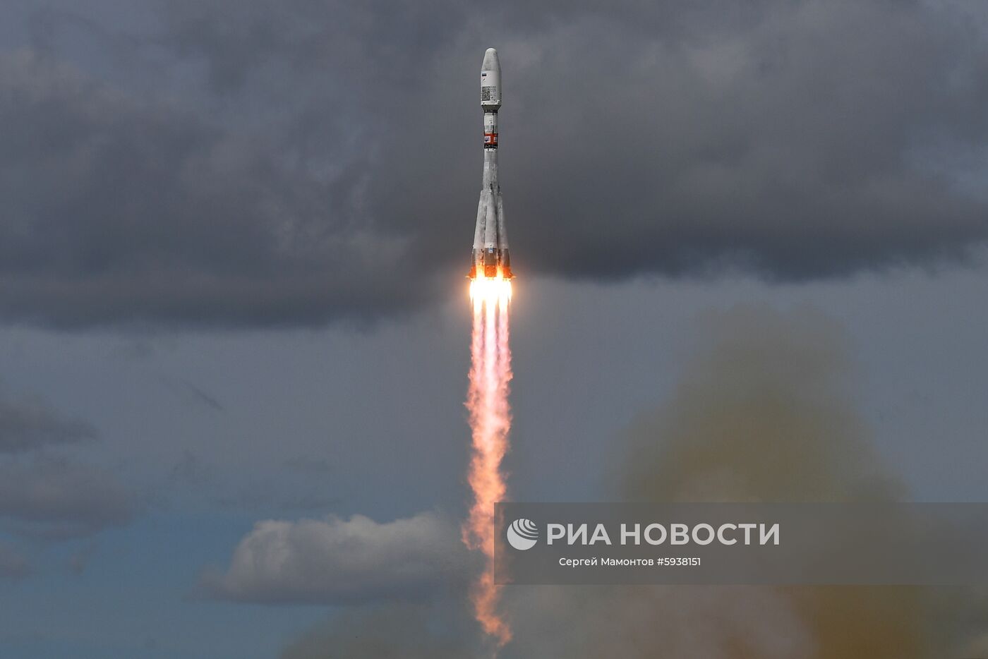 Пуск РН"Союз-2.1б" со спутником "Метеор-М" с космодрома Восточный