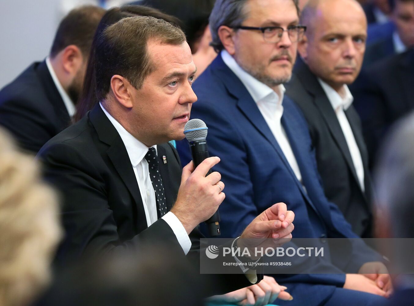 Премьер-министр РФ Д. Медведев участвует в политической конференции ЕР