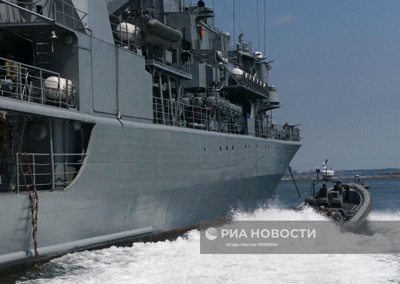 Военнослужащие отрабатывают действия против захвата кораблей в Черном море в рамках международных учений Sea Breeze-2019. Место: Украина, Одесса. Автор: Игорь Маслов/РИА Новости. Международные учения Sea Breeze-2019 в Одессе