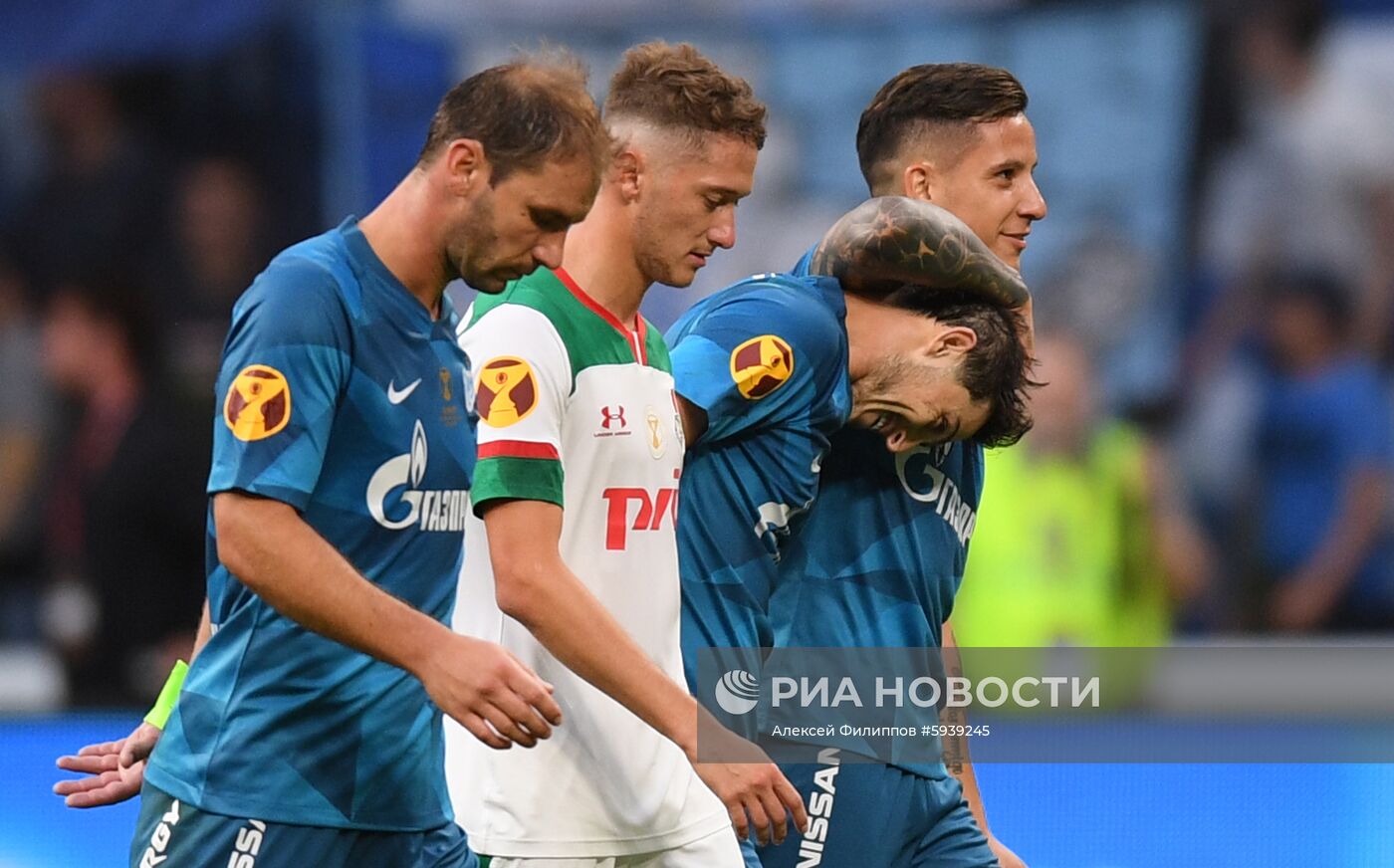 Футбол. Суперкубок России. Матч "Зенит" - "Локомотив"