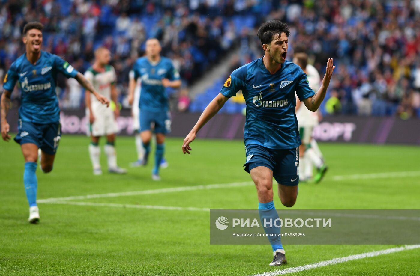 Футбол. Суперкубок России. Матч "Зенит" - "Локомотив"