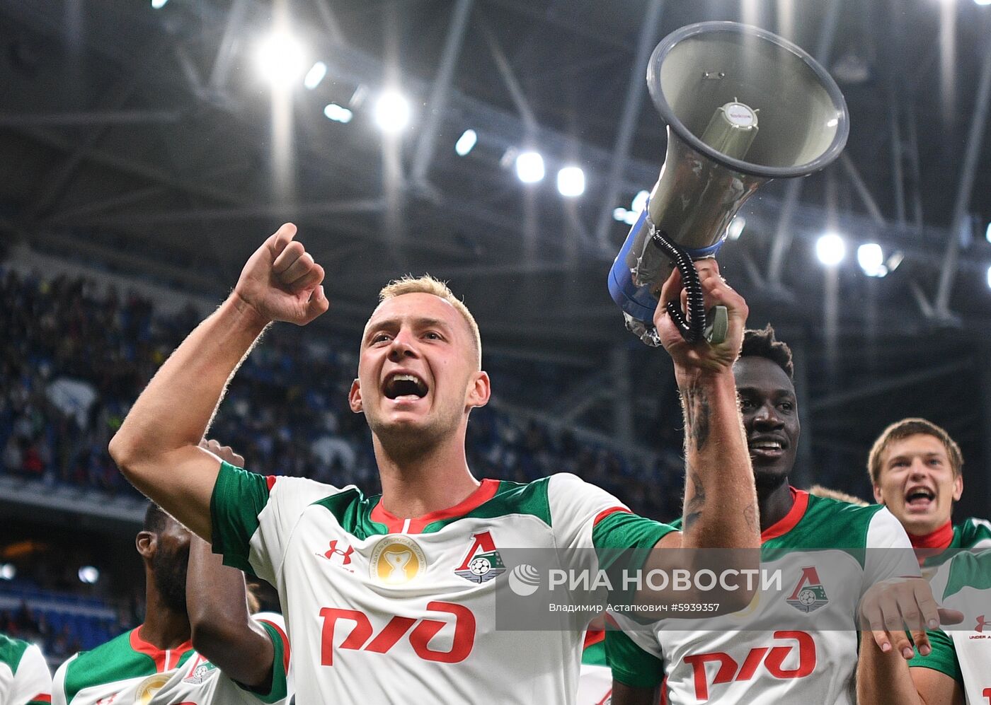 Футбол. Суперкубок России. Матч "Зенит" - "Локомотив"