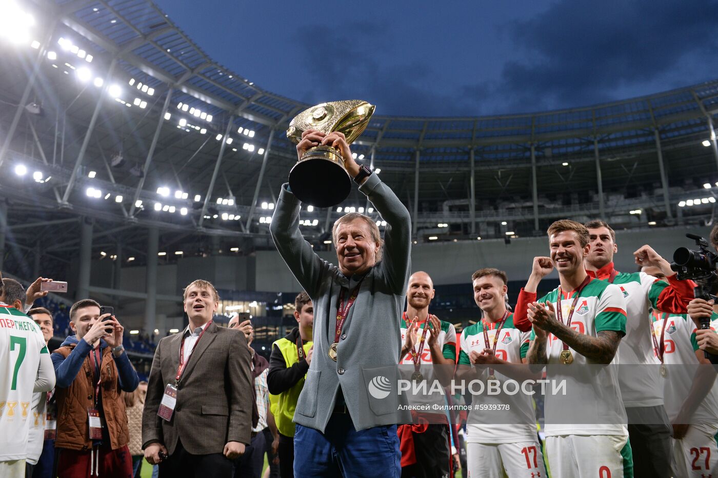 Футбол. Суперкубок России. Матч "Зенит" - "Локомотив"