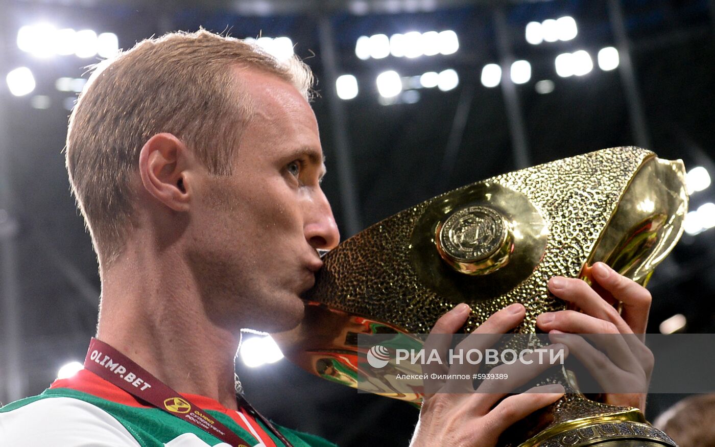 Футбол. Суперкубок России. Матч "Зенит" - "Локомотив"