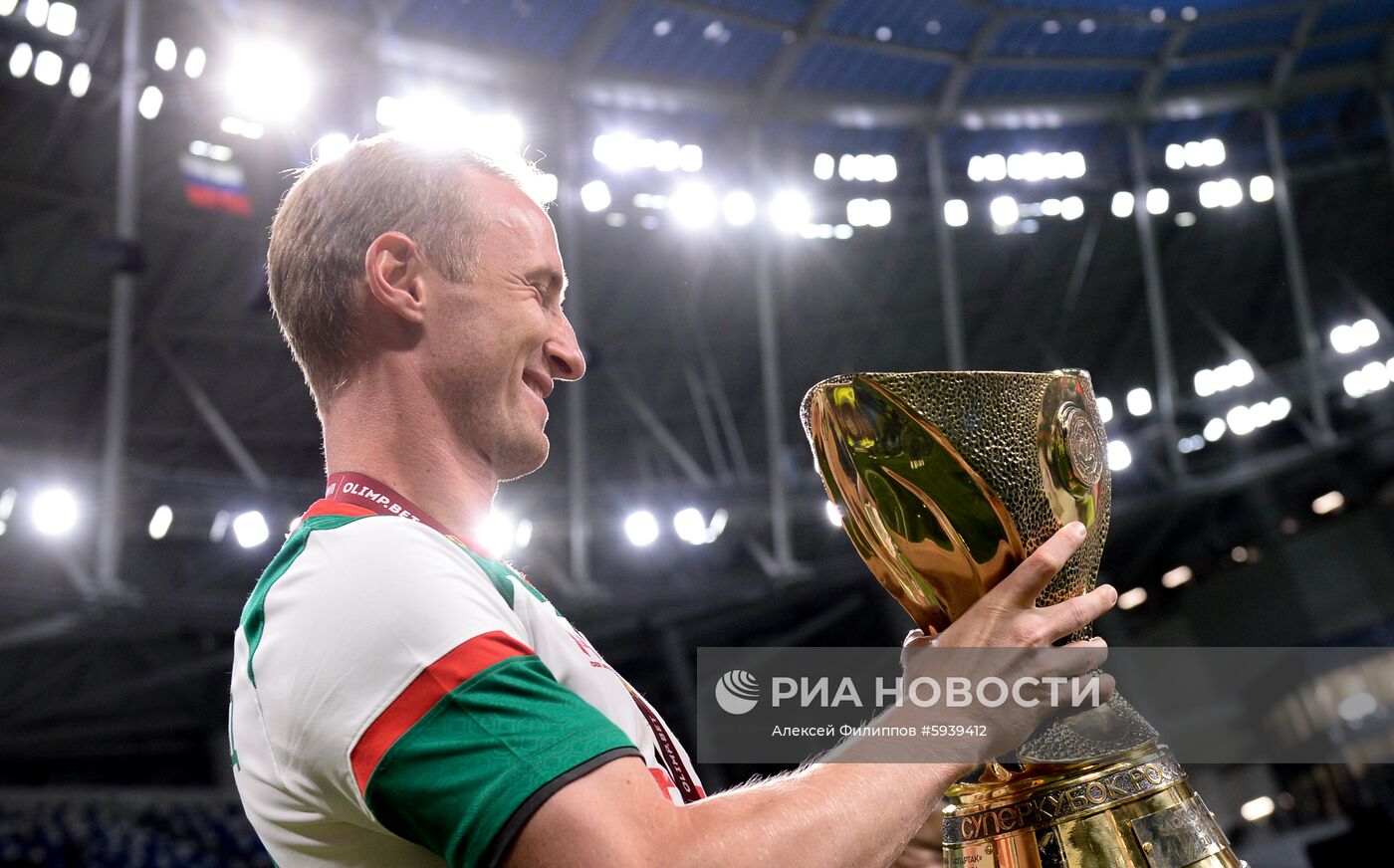 Футбол. Суперкубок России. Матч "Зенит" - "Локомотив"