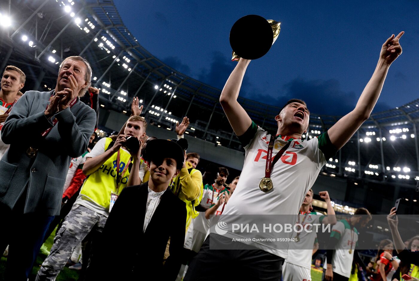 Футбол. Суперкубок России. Матч "Зенит" - "Локомотив"