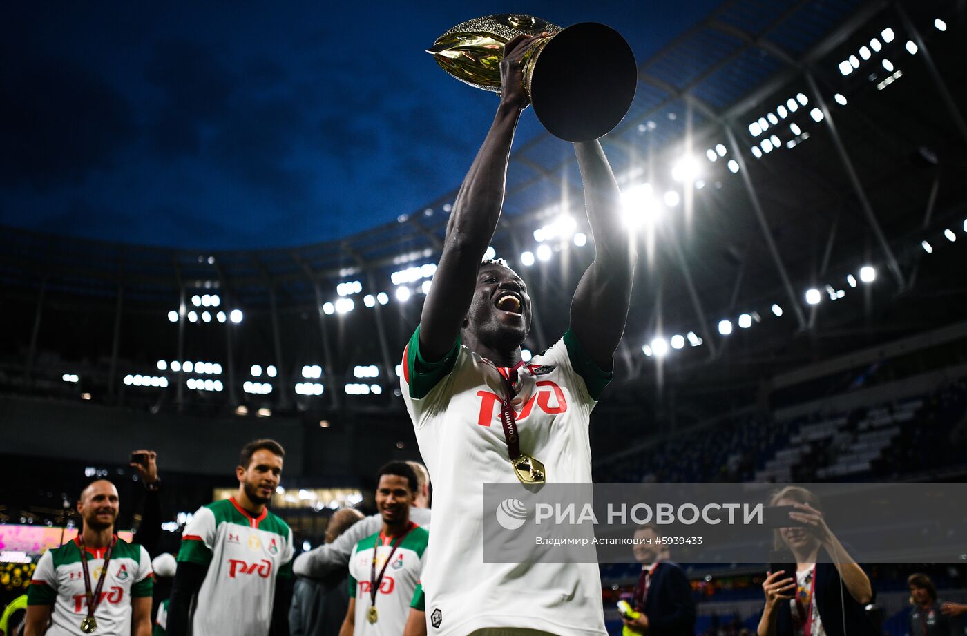 Футбол. Суперкубок России. Матч "Зенит" - "Локомотив"