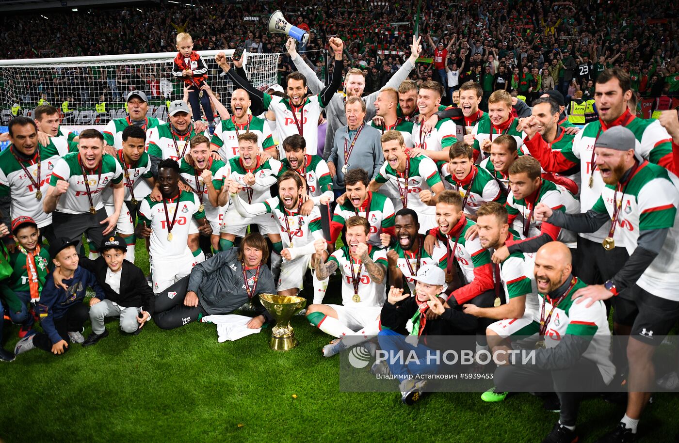 Футбол. Суперкубок России. Матч "Зенит" - "Локомотив"