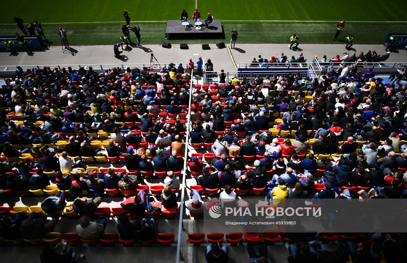 Встреча ПФК ЦСКА с болельщиками перед началом сезона